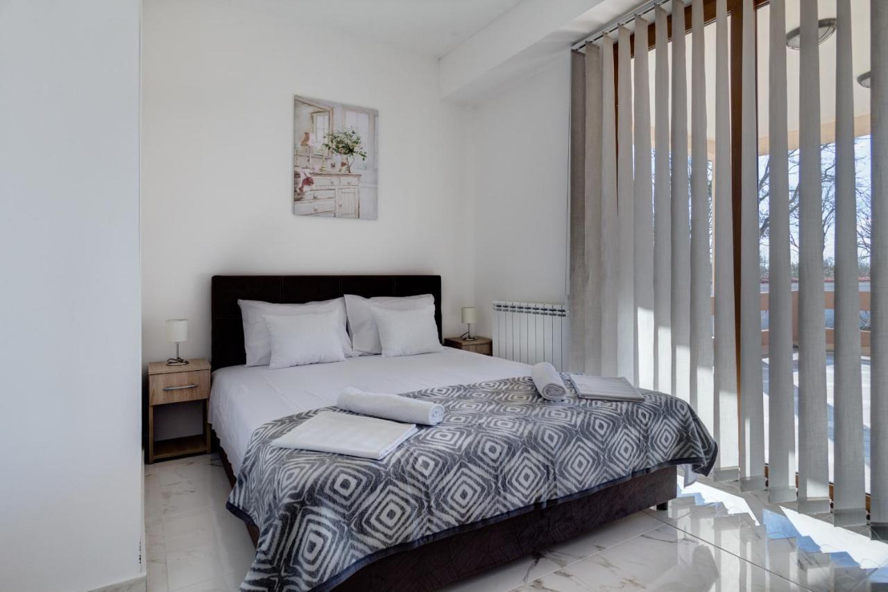 Stars Residence Petrovac Bagian luar foto